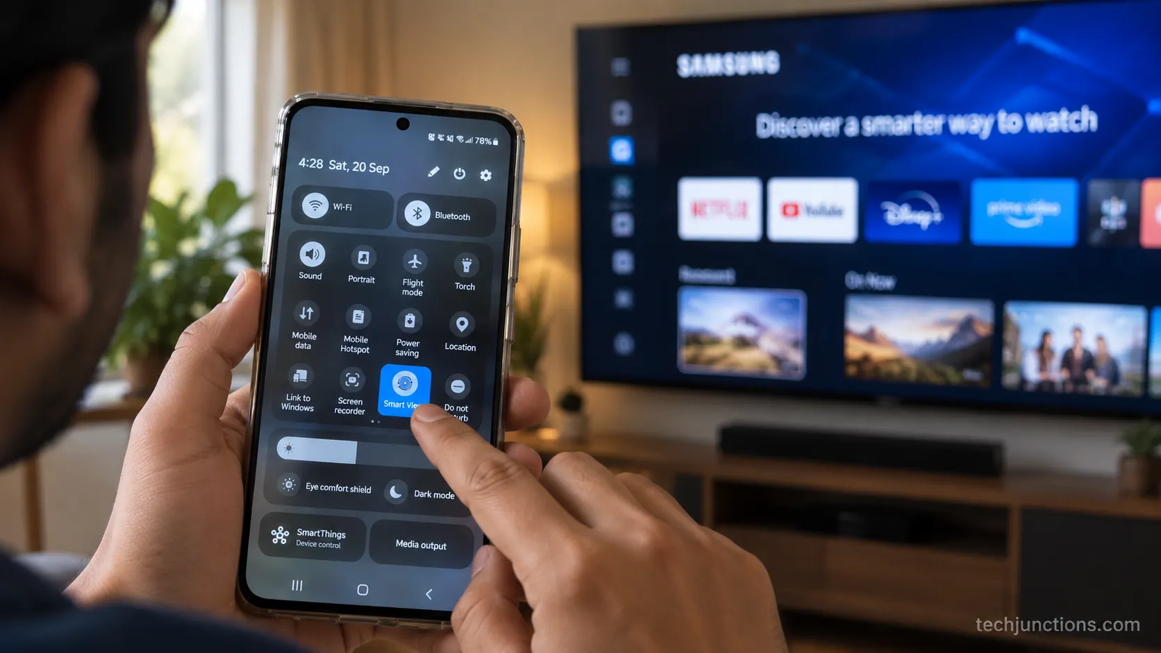 Tapping the Smart View tile in the Samsung Quick settings panel.